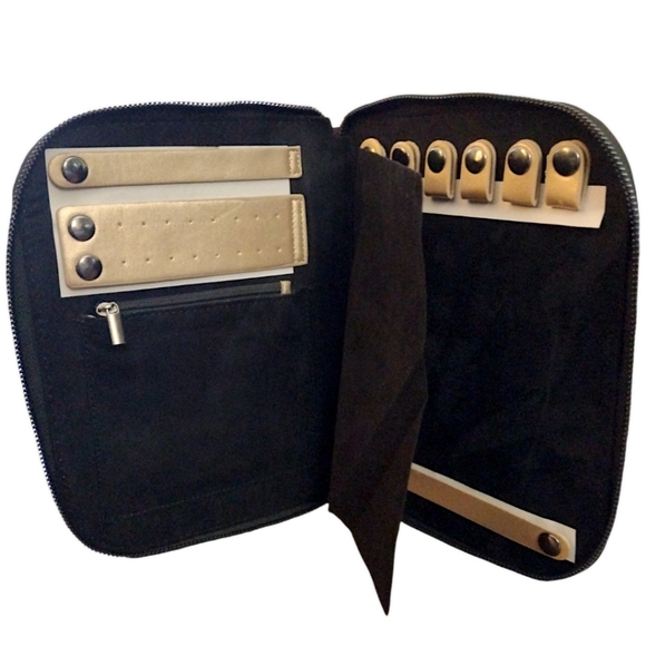 HALSTON Zip Jewelry Travel Case, Gold Metallic Color w/ Black Interior, NWOT - Picture 8 of 8